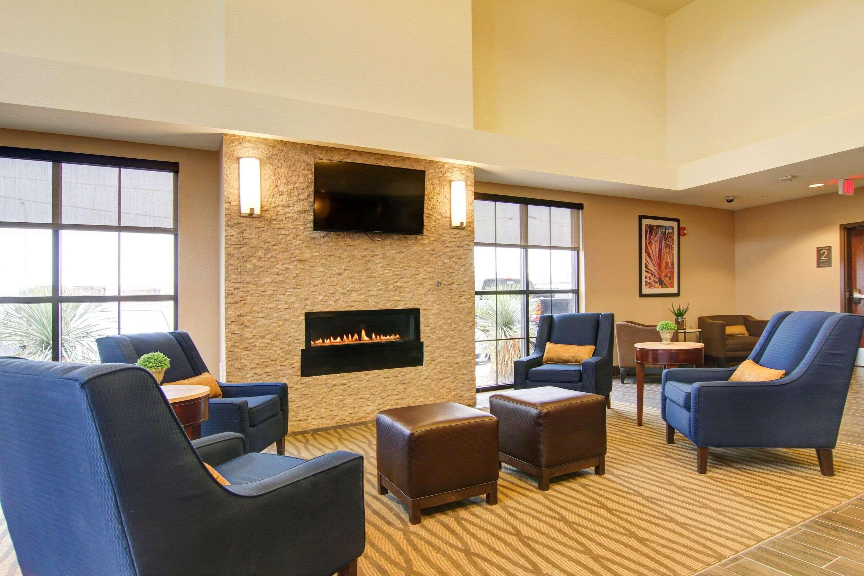 Comfort Suites Carlsbad Exterior foto